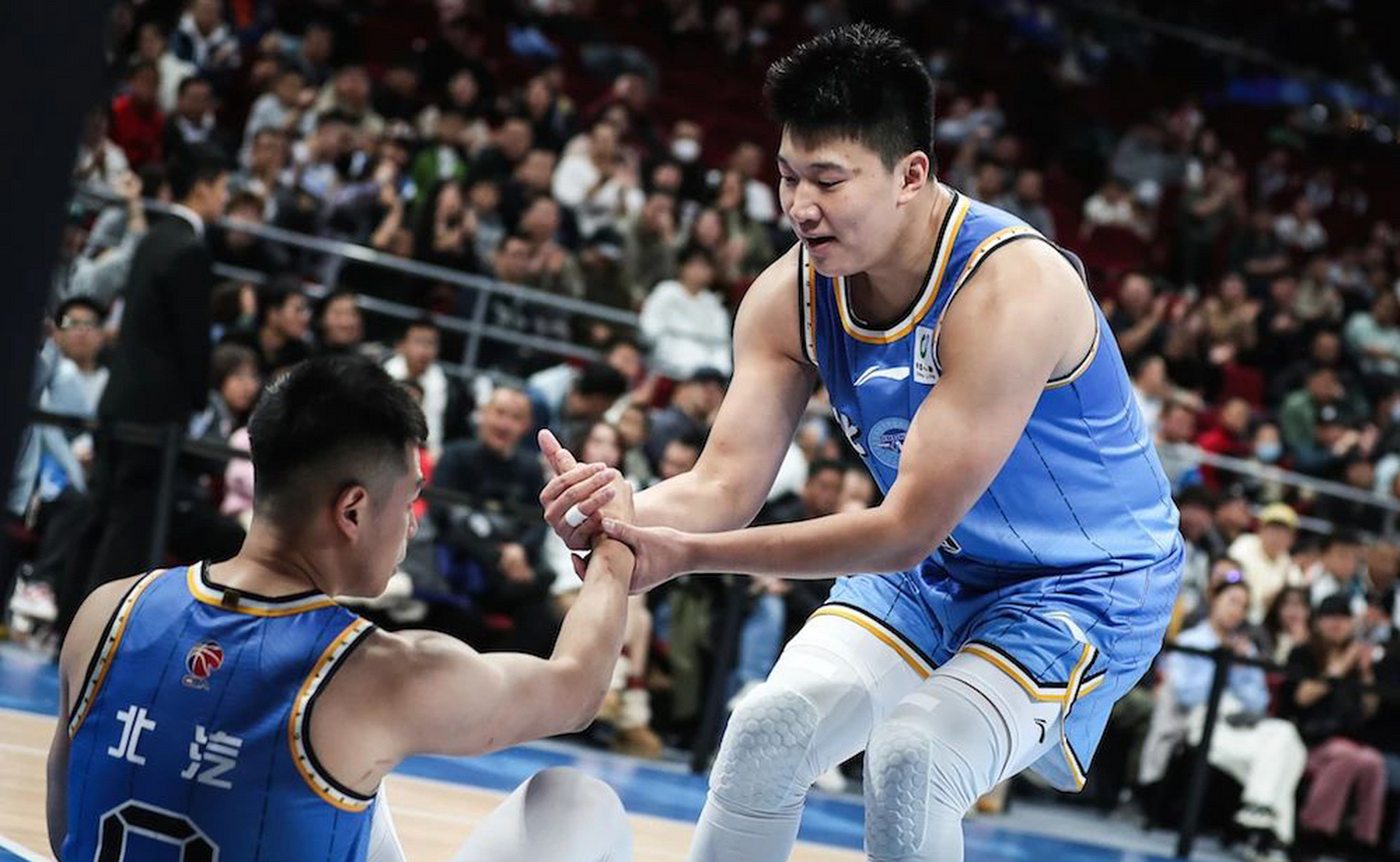 北京首钢CBA击败深圳马可波罗，方硕命中关键球