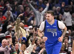 S15下注网站_勇士NBA战胜达拉斯独行侠库里外线爆发